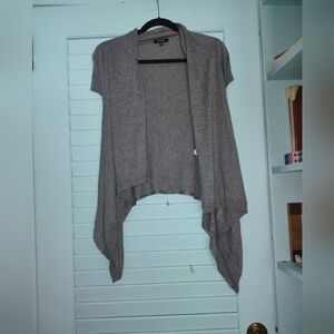 grey short sleeved cardigan, longer in the front, from express size XS